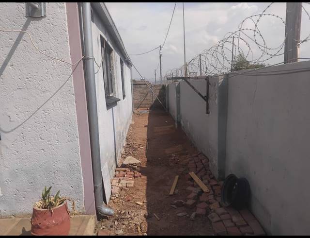 3 BEDROOM HOUSE FOR SALE IN SOSHANGUVE TT